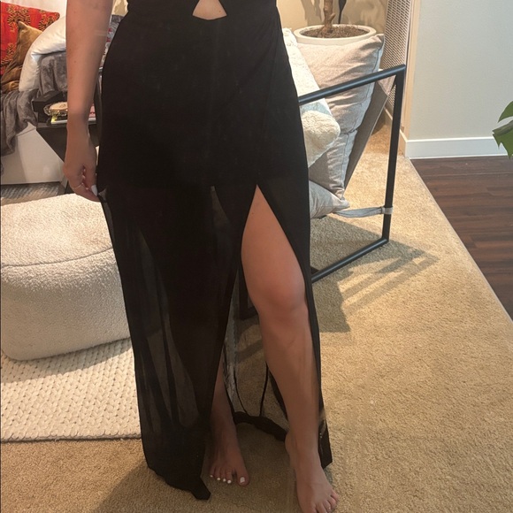 Black Formal Dress - Picture 11 of 13